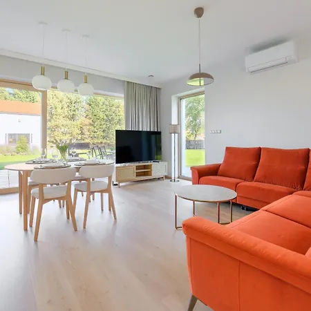 Inteligentne Rubinowe Z Sauna, Sun & Snow Σπίτι διακοπών Grzybowo (West Pomeranian)