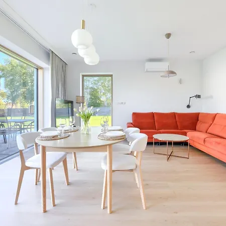 Inteligentne Rubinowe Z Sauna, Sun & Snow Σπίτι διακοπών Grzybowo (West Pomeranian)